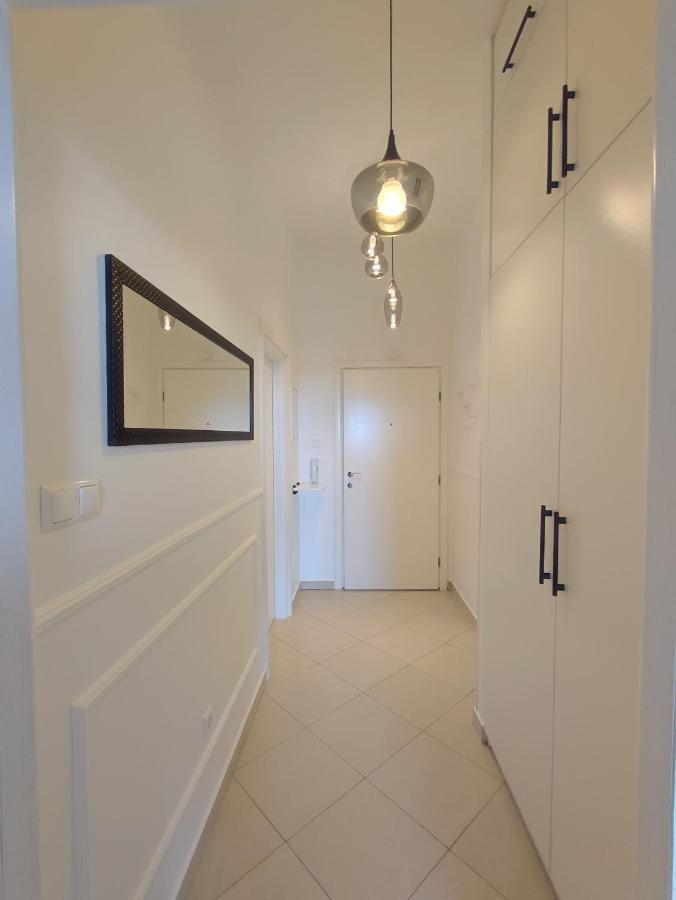 Apartman Moris Malinska Exteriör bild