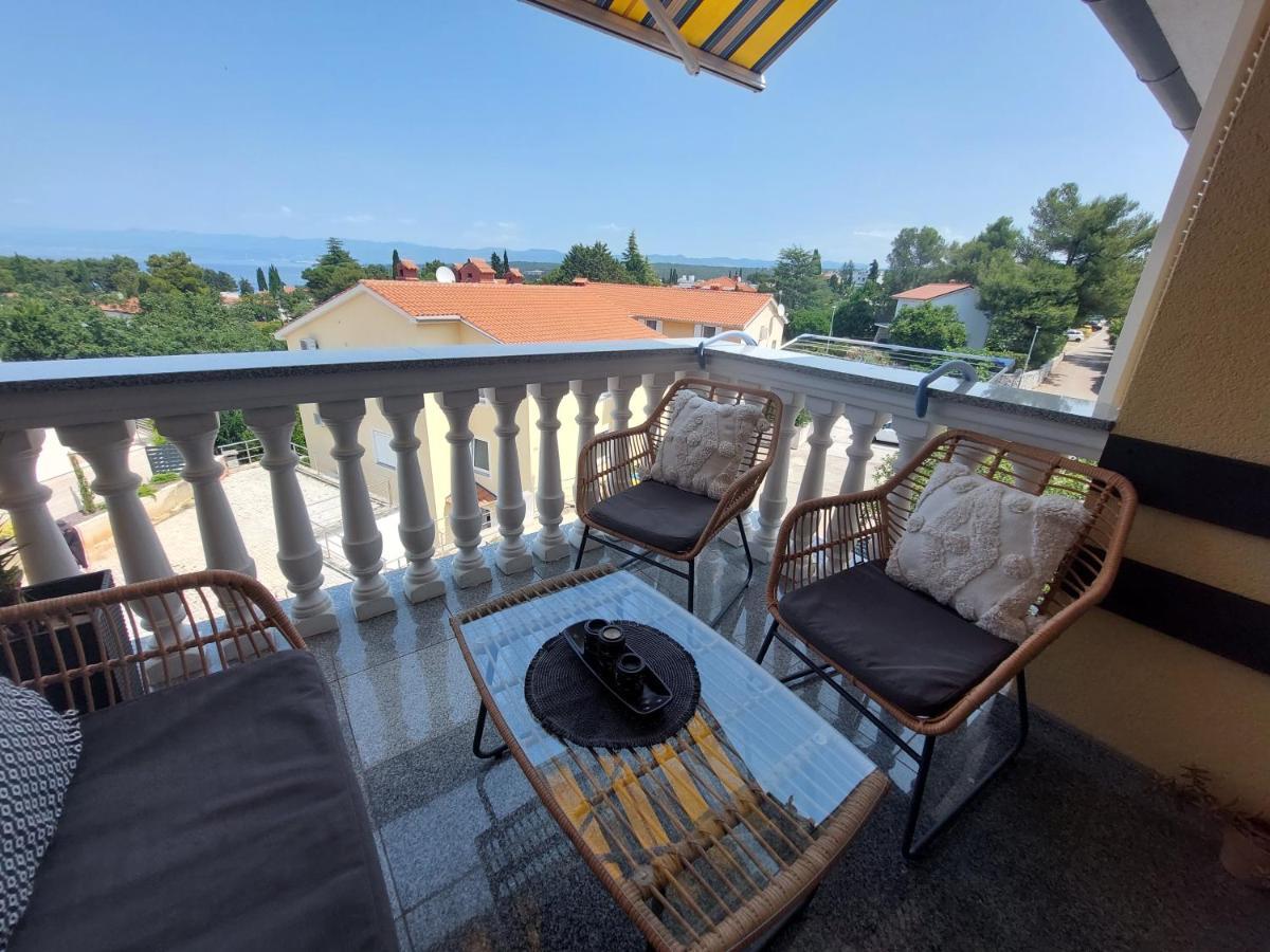 Apartman Moris Malinska Exteriör bild