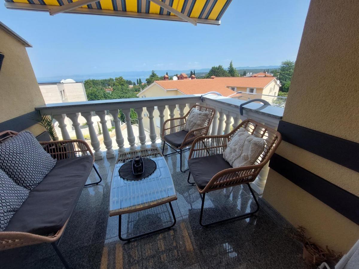 Apartman Moris Malinska Exteriör bild